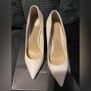 Dolce Vita Cream Pointed Heels